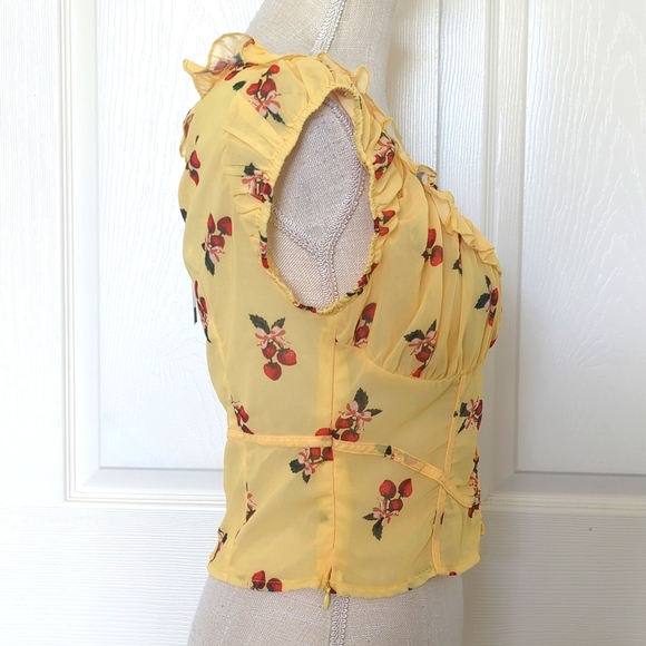 Pretty Little Things Strawberry Yellow Lace-Up Top - Picture 4 of 7